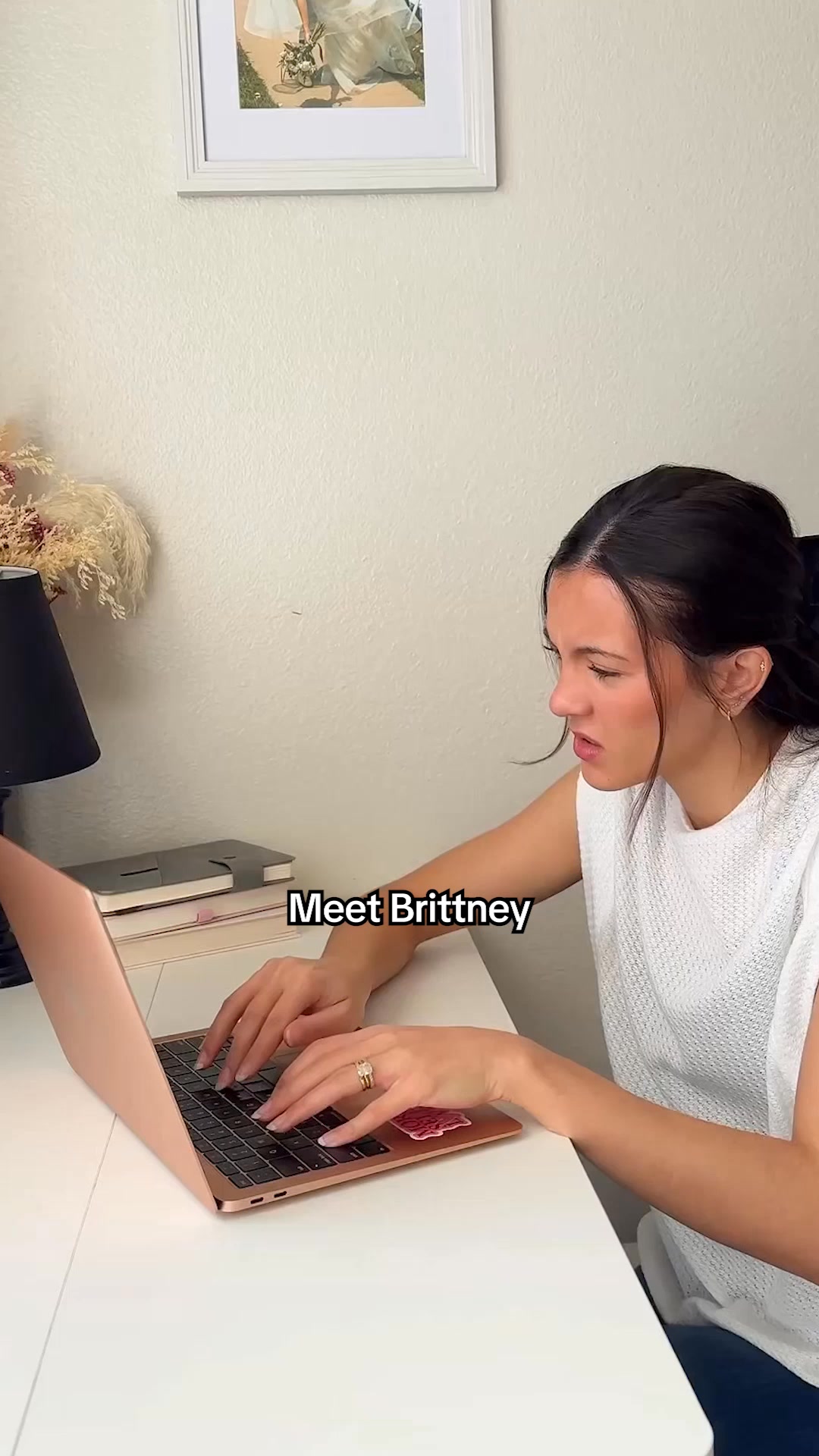 Grammarly Facebook ad: Stay in the zone