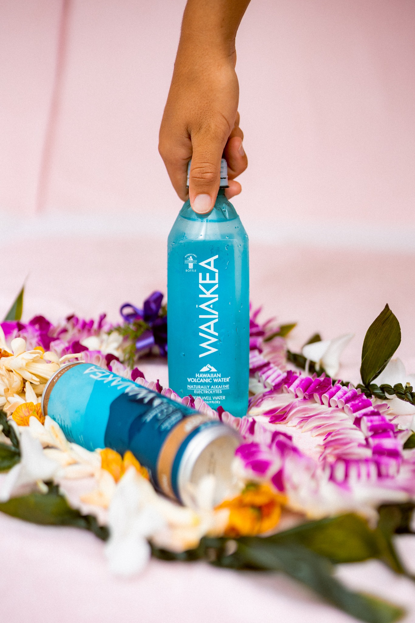 Waiakea Facebook ad: Naturally Alkaline Volcanic Beverages