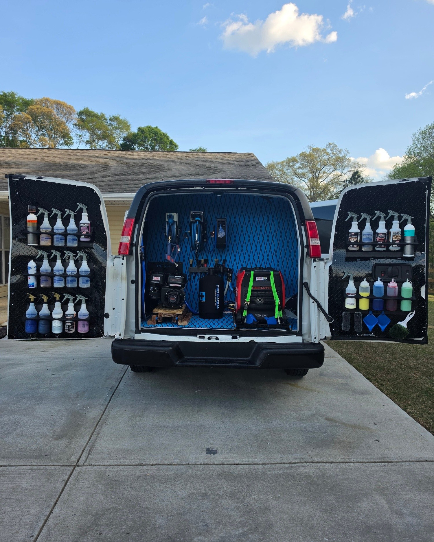 luxpro Facebook ad: YOUR CAR IS DIRTY… LET’S FIX THAT TODAY