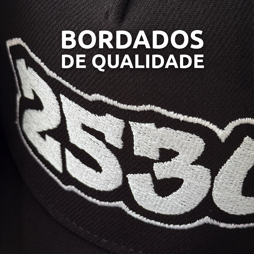 SUB-Gifts Facebook ad: Vestuário Personalizado