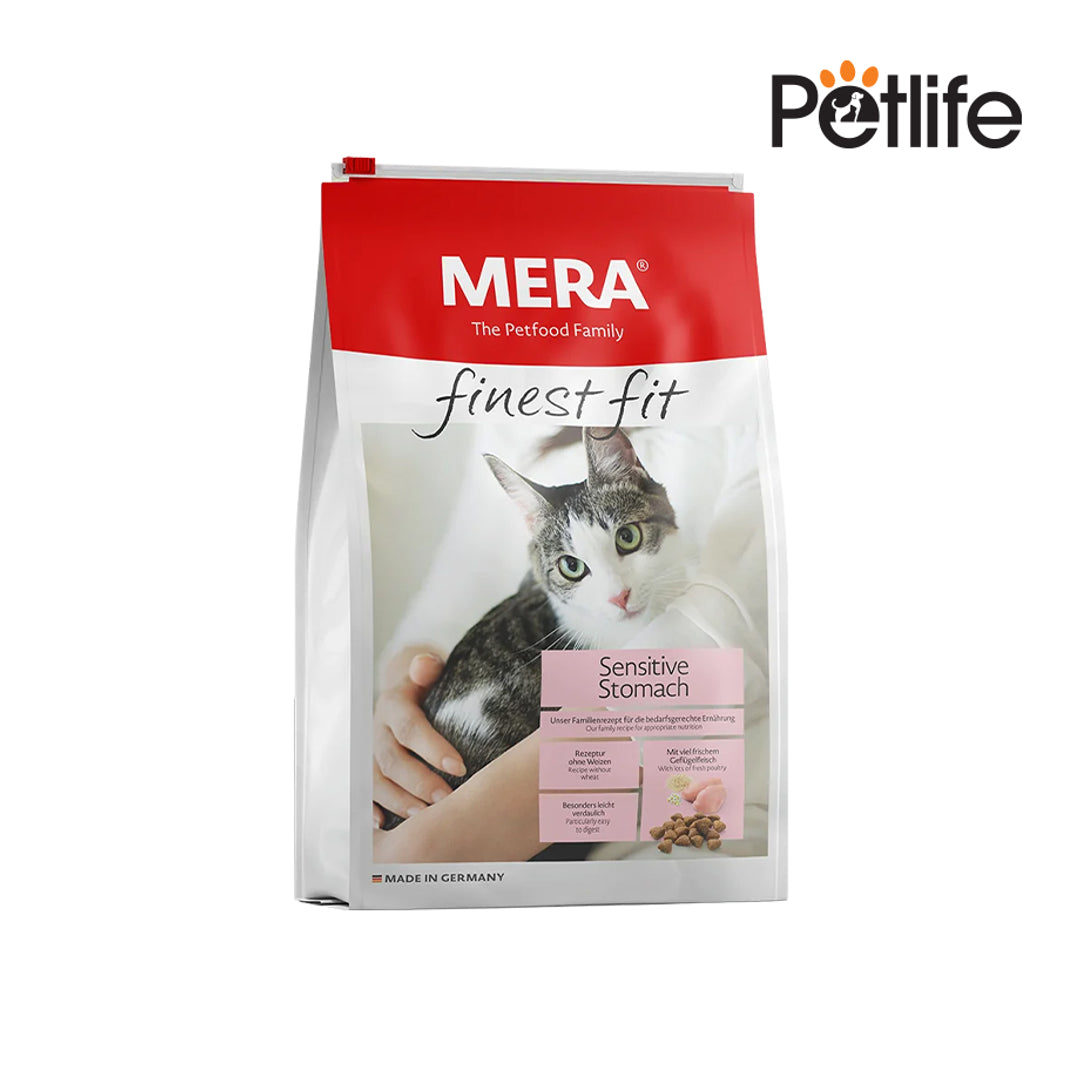 Petlife.pk Facebook ad: Everything your pet needs, delivered to your doorstep.