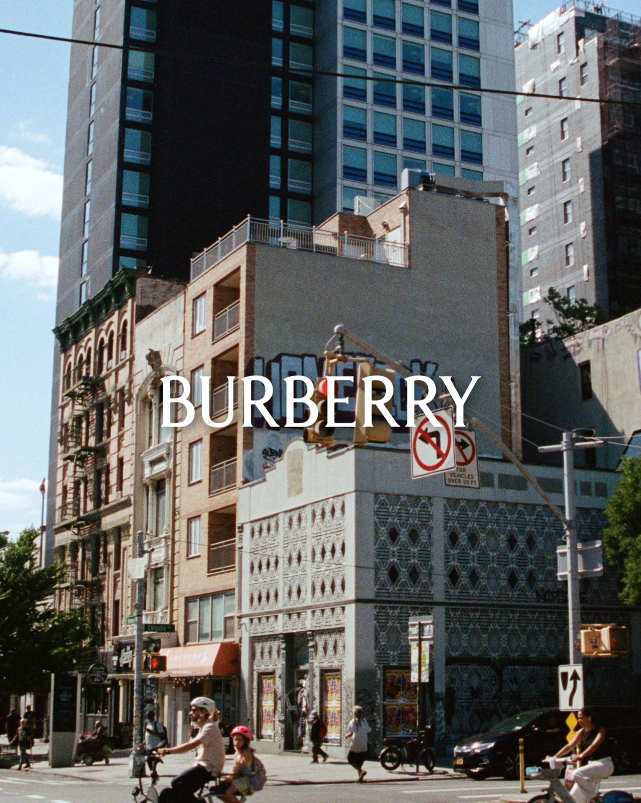 Burberry Facebook ad: Four cities. Ten iconic styles.