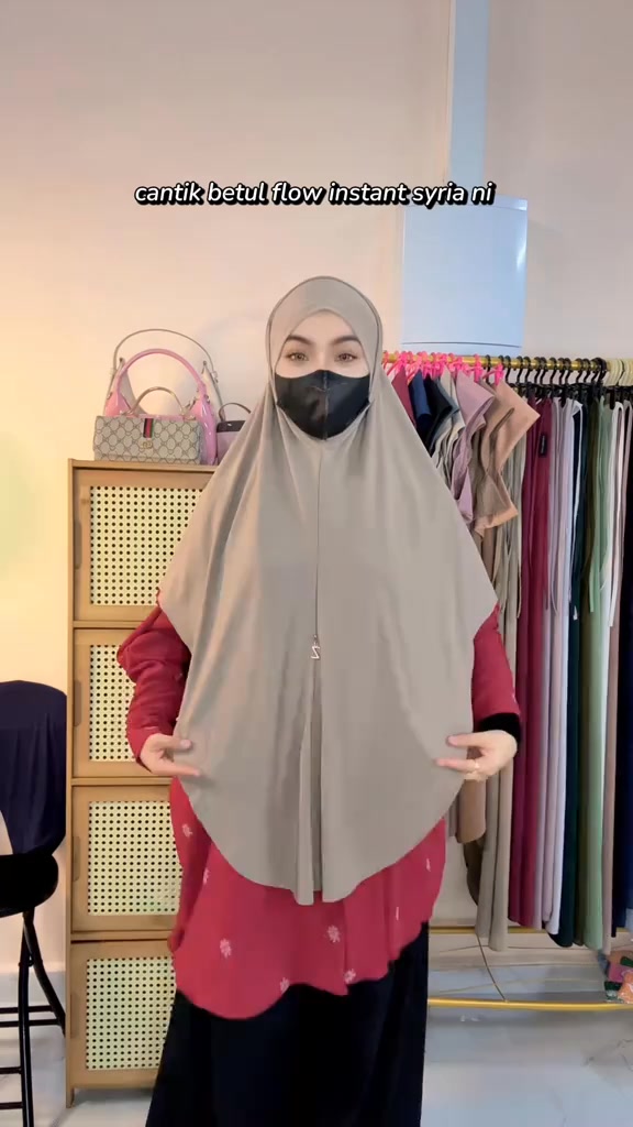 Zihaluv Facebook ad: ZULEIKA Instant Syria, Tak Perlu Iron, Terus Cantik