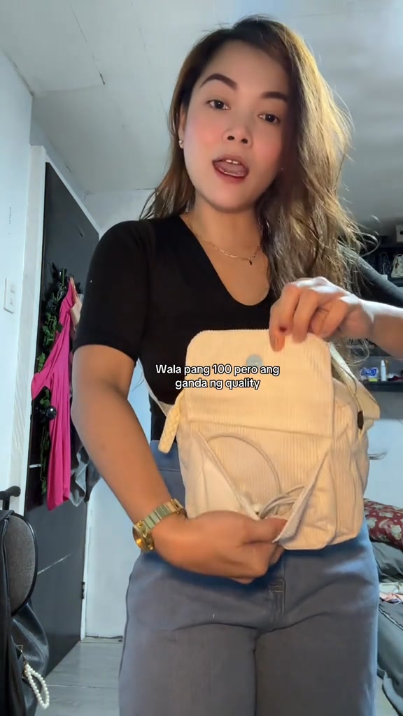 Beauty Station Facebook ad: Perfect Daily Use Corduroy Bag