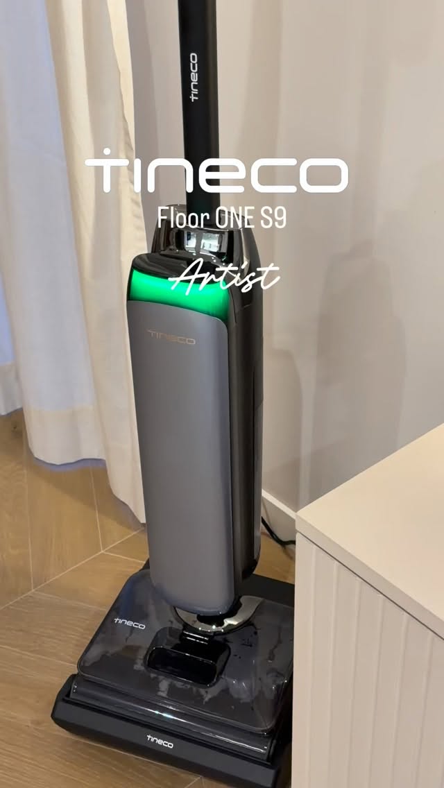 Tineco Facebook ad: Vi presento la mia nuova @tineco.it FLOOR ONE…