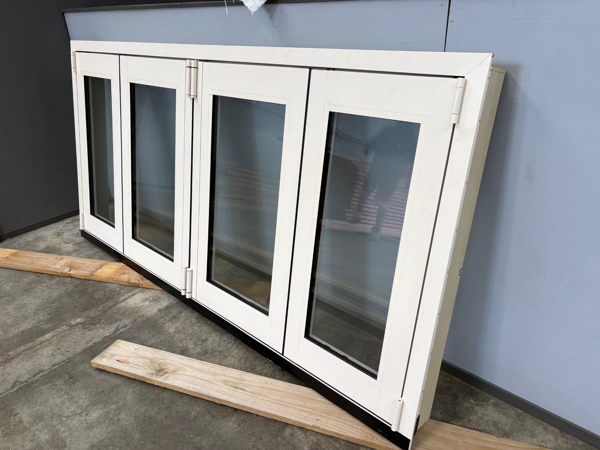 Edward Stretton Facebook ad: BRAND NEW Aluminium Double Glazed Bi-folding Kitchen Window
