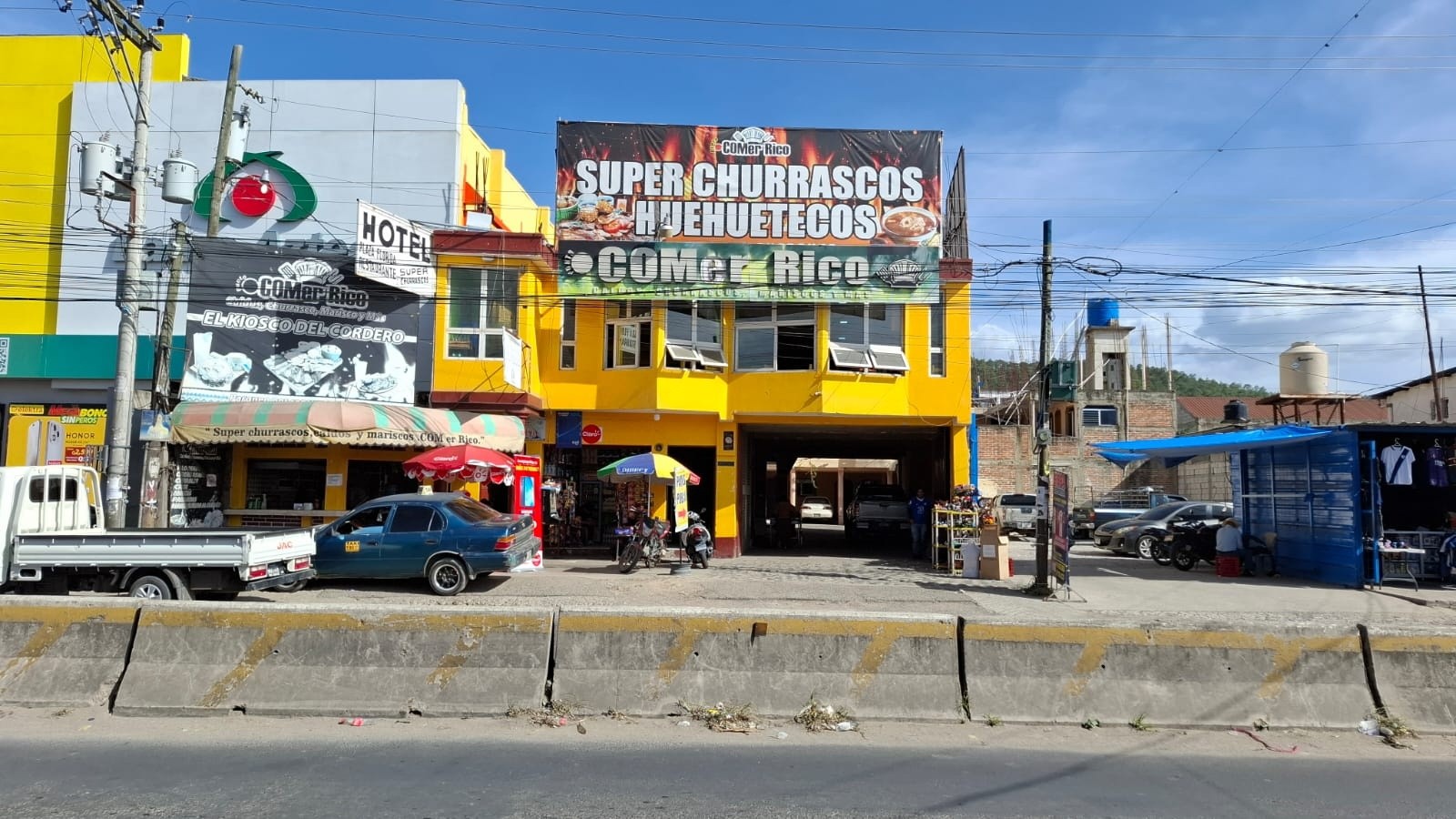 COMer Rico El Rinconcito Huehueteco Facebook ad: Los esperamos en Caldos, Churrascos y Mariscos PUNTO…
