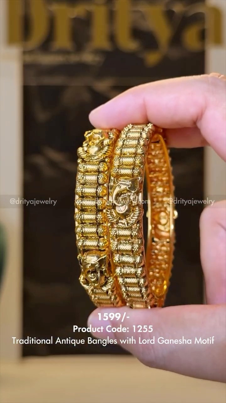 Dritya Jewelry Facebook ad: Price: ₹1599 • Comment 1255 below to get…