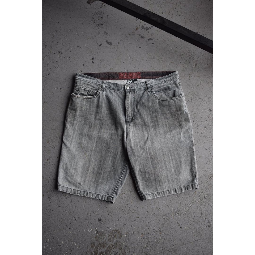 Retrospective Store Facebook ad: 120+ vintage outerwear pieces just landed.