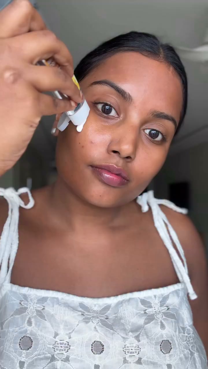 Garnier India Facebook ad: New Garnier 2-in-1 Serum Facewash