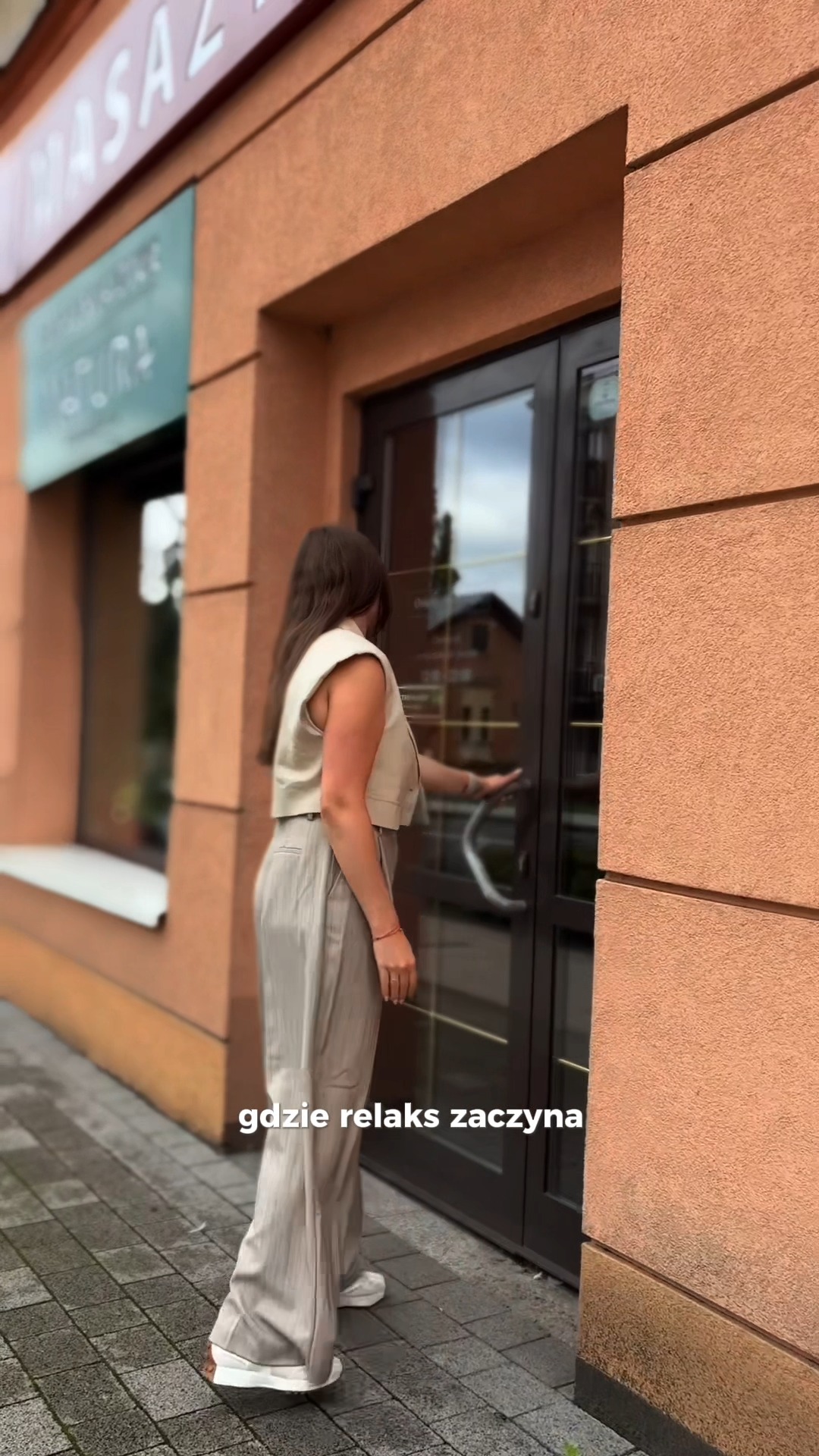 Salon Masażu Orient Massage Warszawa Praga Facebook ad: 𝐙𝐚𝐫𝐞𝐳𝐞𝐫𝐰𝐮𝐣 𝐦𝐚𝐬𝐚ż 𝐣𝐮ż 𝐭𝐞𝐫𝐚𝐳!
