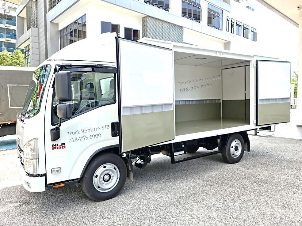ISUZU Truck Venture Malaysia Facebook ad: Isuzu Lorry 14.5ft Aluminium Box (Model: NLR77UHE)