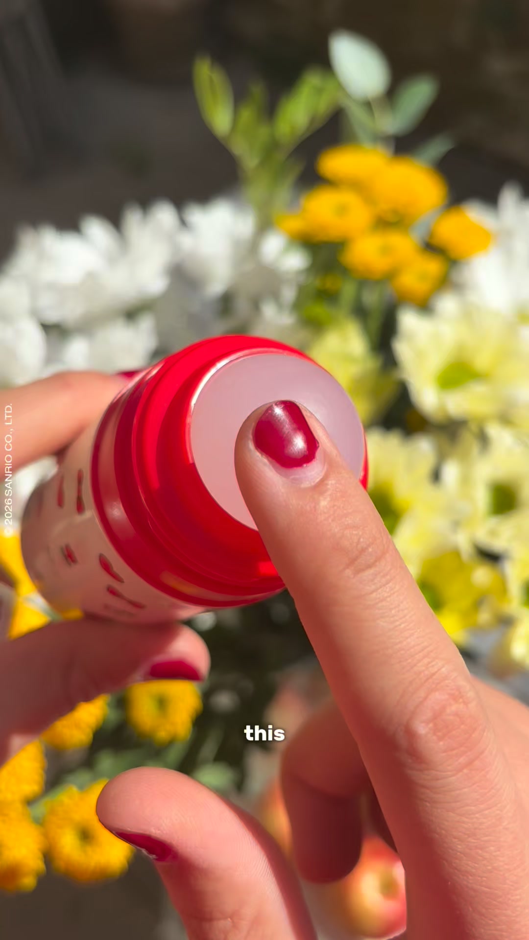 Wild Facebook ad: Nouvel étui Hello Kitty & parfum de recharge Pomme Fraîche!