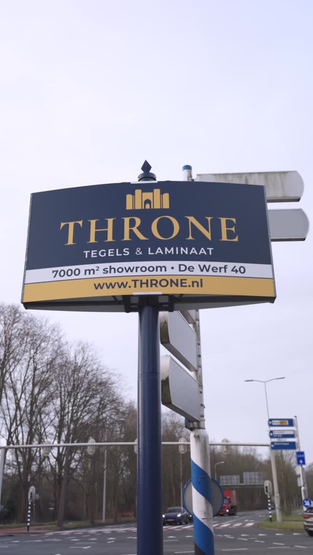 Throne Tegels & Laminaat Facebook ad: Onze branding kom je op meerdere plekken in…