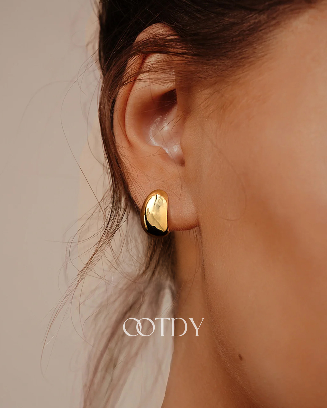 OOTDYofficial Facebook ad
