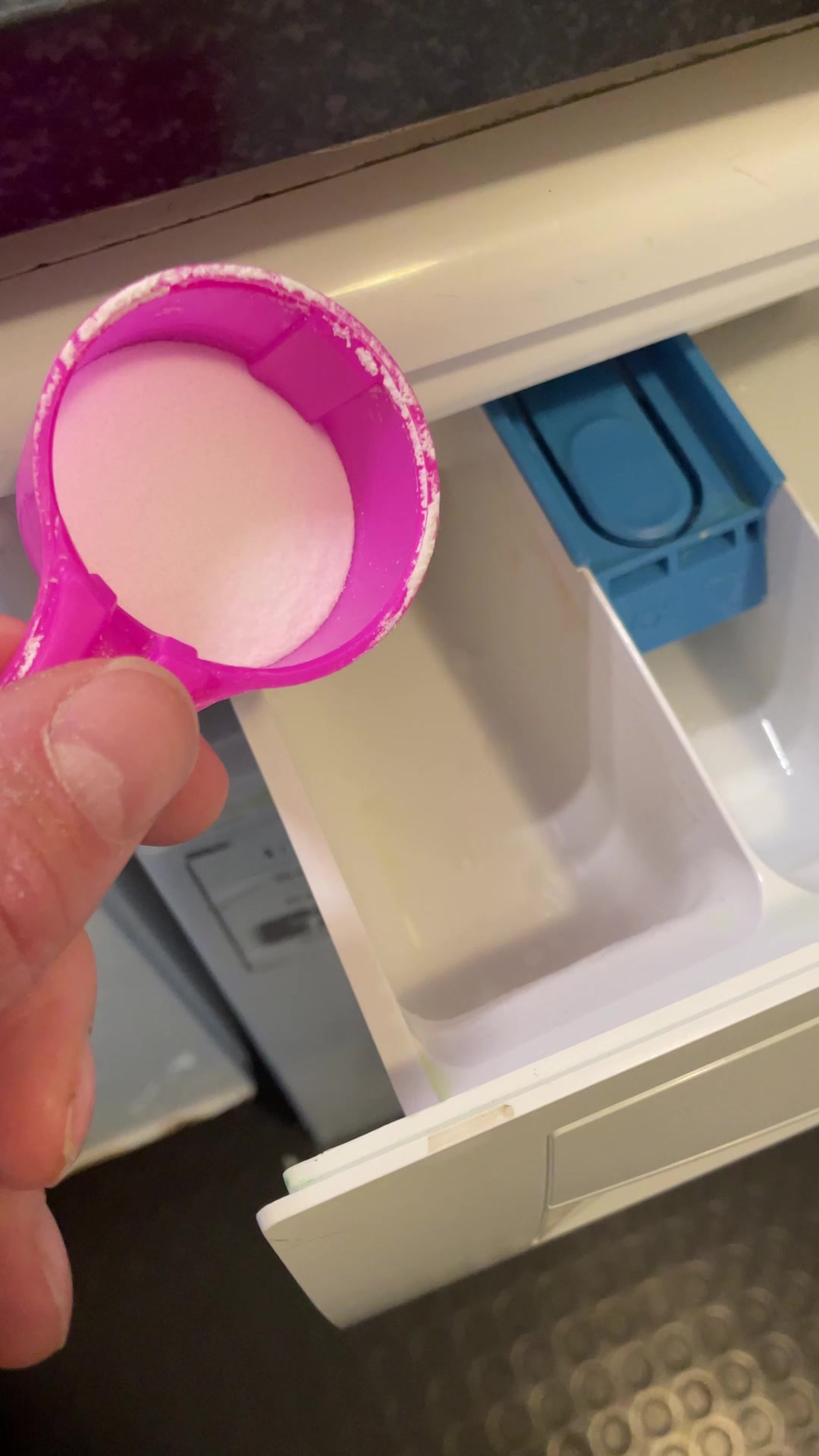 Sunda Facebook ad: Ditt tvättmedel är inte gjort för träningskläder
