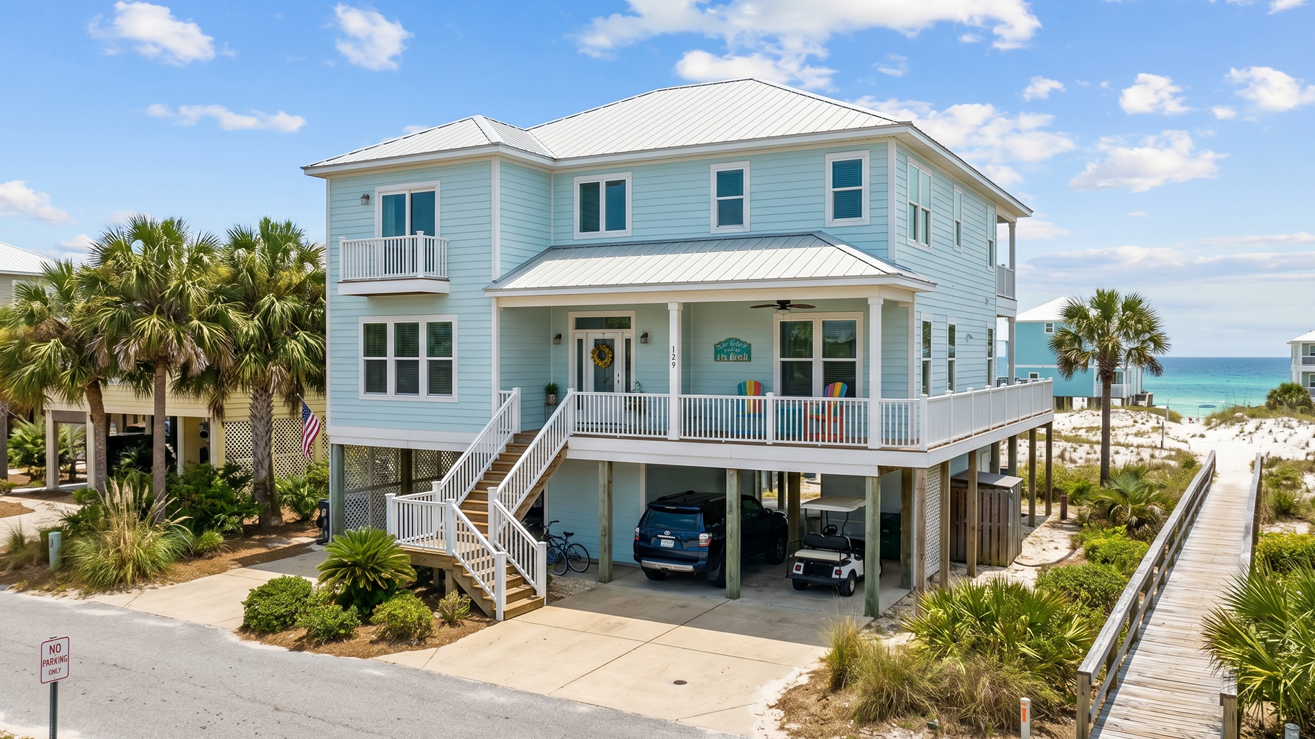 Sandi Smith, Realtor Certified Luxury Home Marketing Specialist Facebook ad: Hey y'all, here are homes that do not…