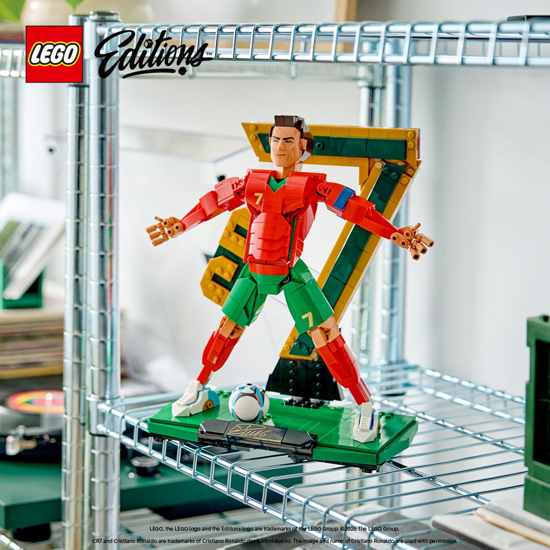LEGO Facebook ad