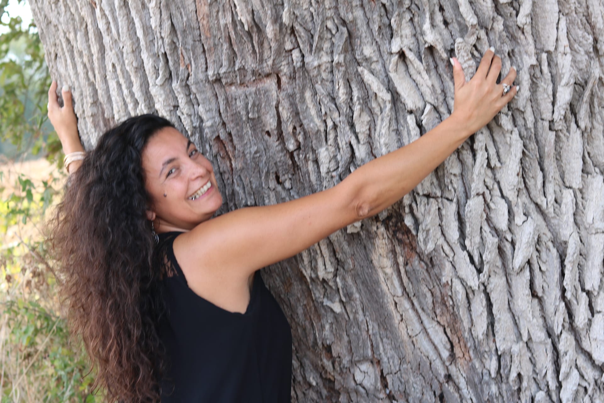 Elise Artisane de Lumière Facebook ad: Cartomancienne Médium Magnétiseuse Soin énergétique