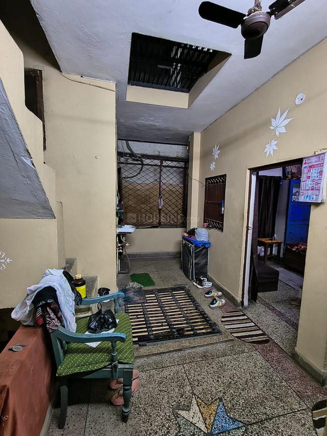 Housing.com Facebook ad: 5 Bhk @ Rs 40.0 L+ Vijay Nagar, Ghaziabad