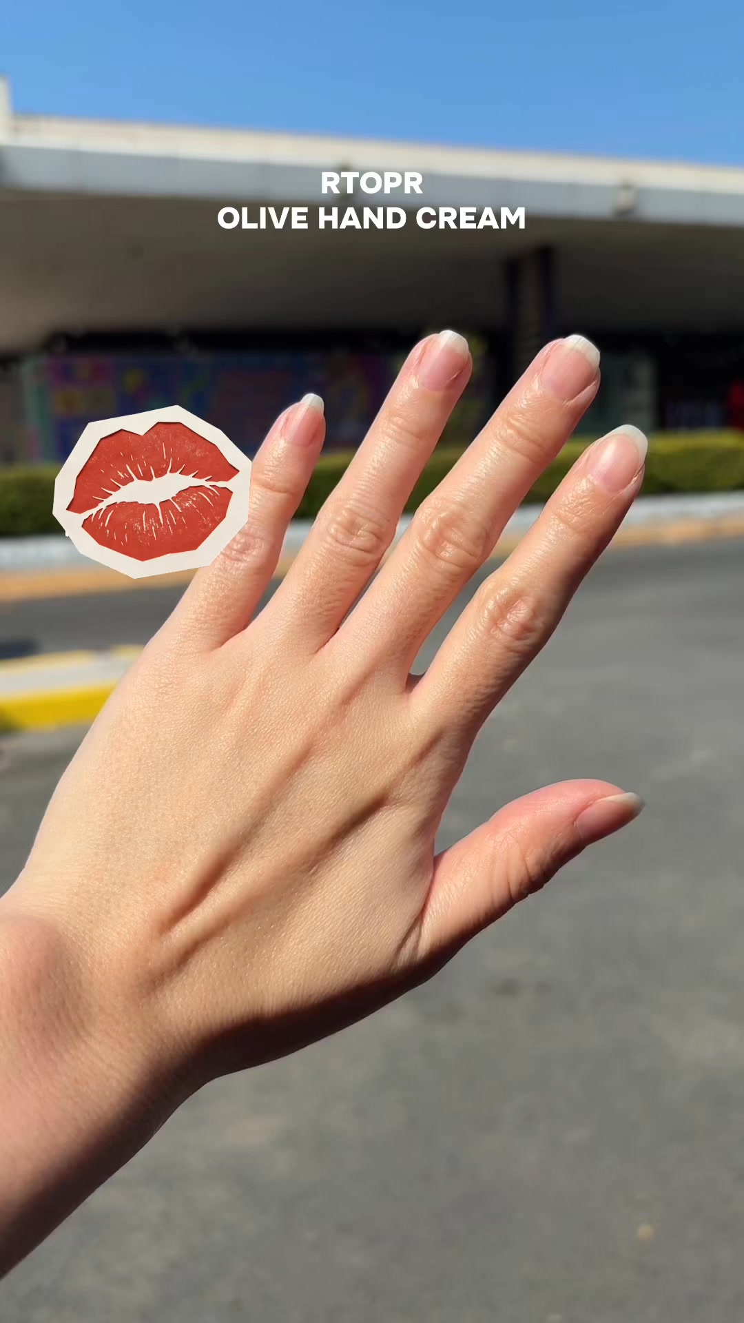 Hannah_Yanah Facebook ad: RTOPR OLIVE HAND CREAM https://s.shopee.ph/10zMSuJta5