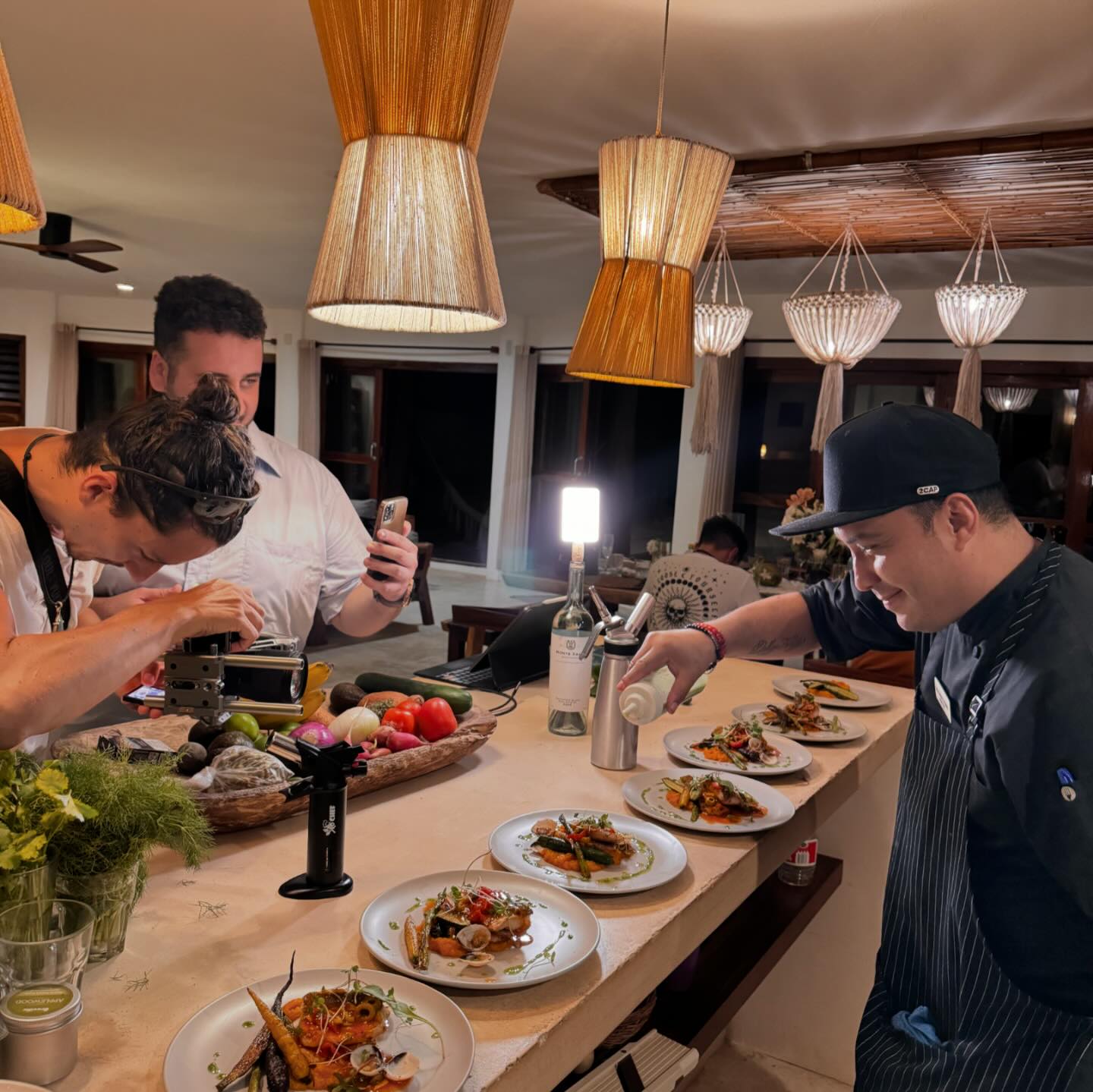 cordovachefsagency Facebook ad: Los servicios de chef luxury o chef privado…