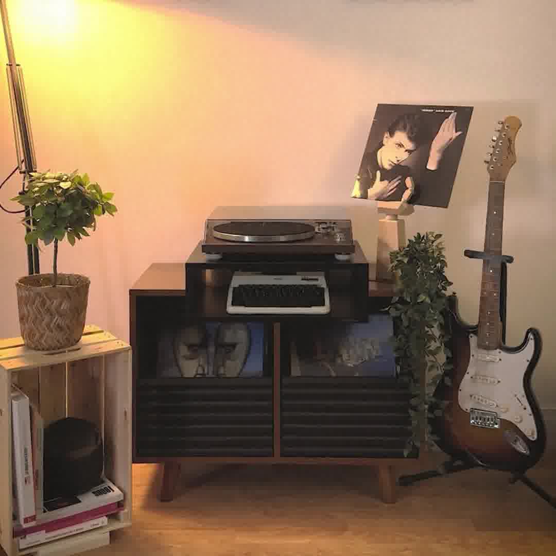 Norstone_design_officiel Facebook ad: Le rangement vinyle ultime pour les passionnés de musique