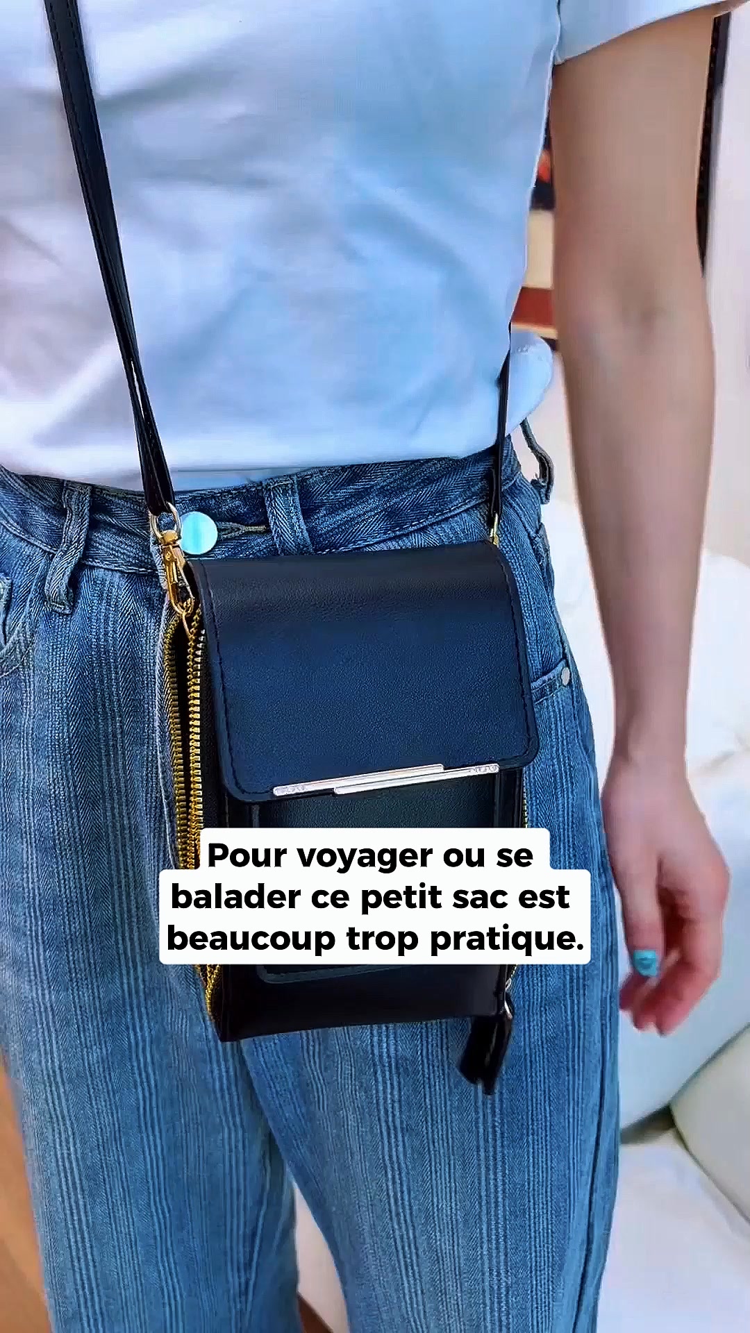 Belonïa Facebook ad: Sacoche pour téléphone