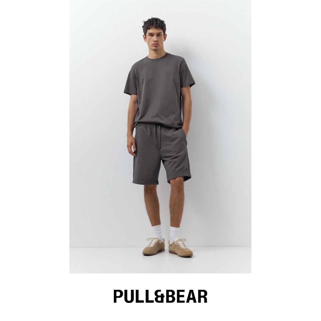 Pull&Bear Facebook ad