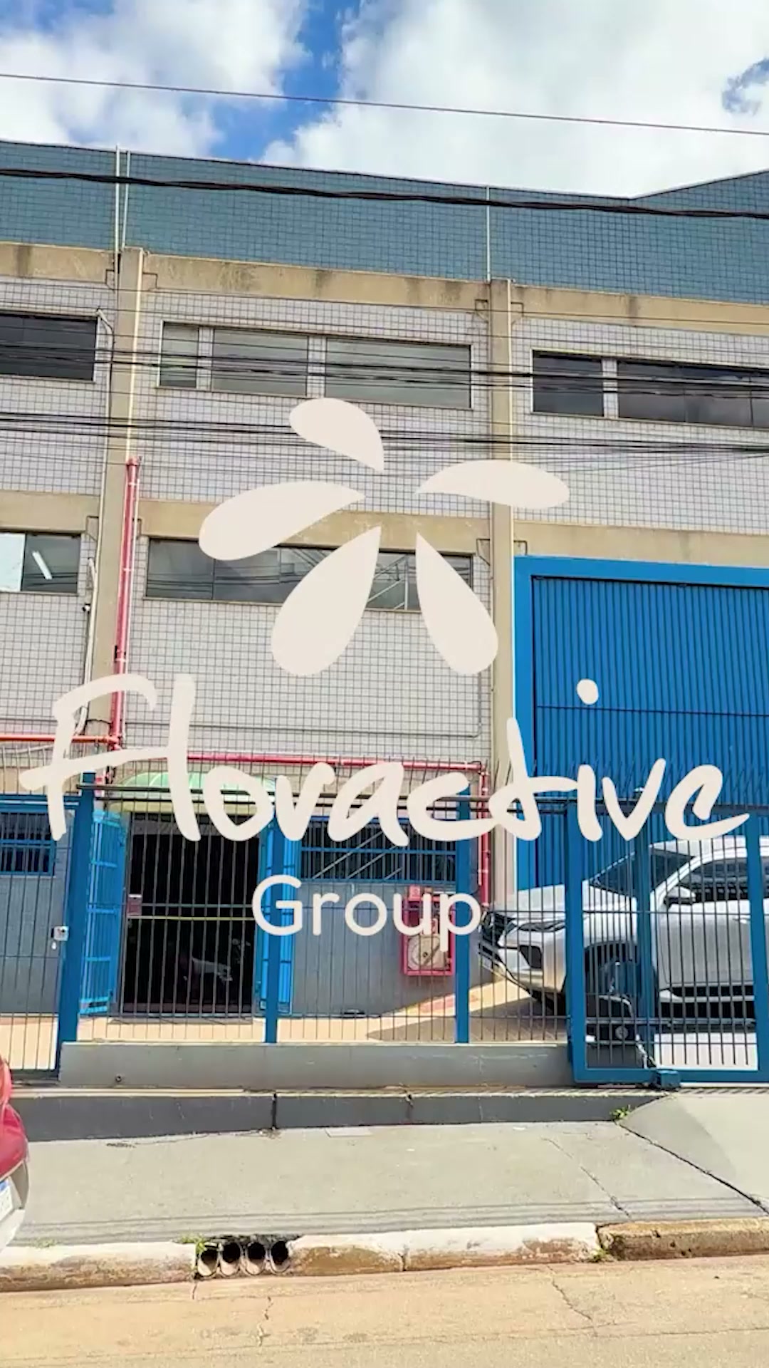 Floractive Cosmeticos Natural Facebook ad: Behind every Floractive product, there is a world…