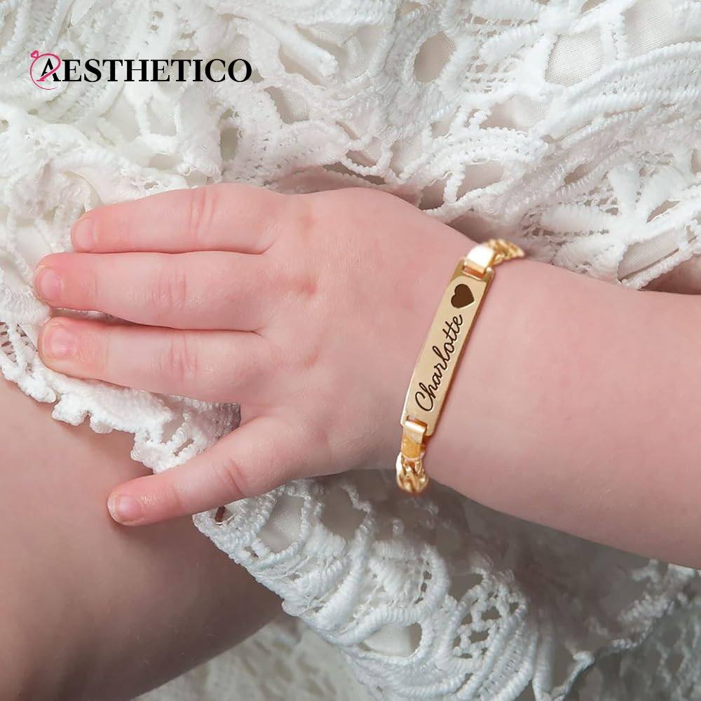 Aesthetico Facebook ad
