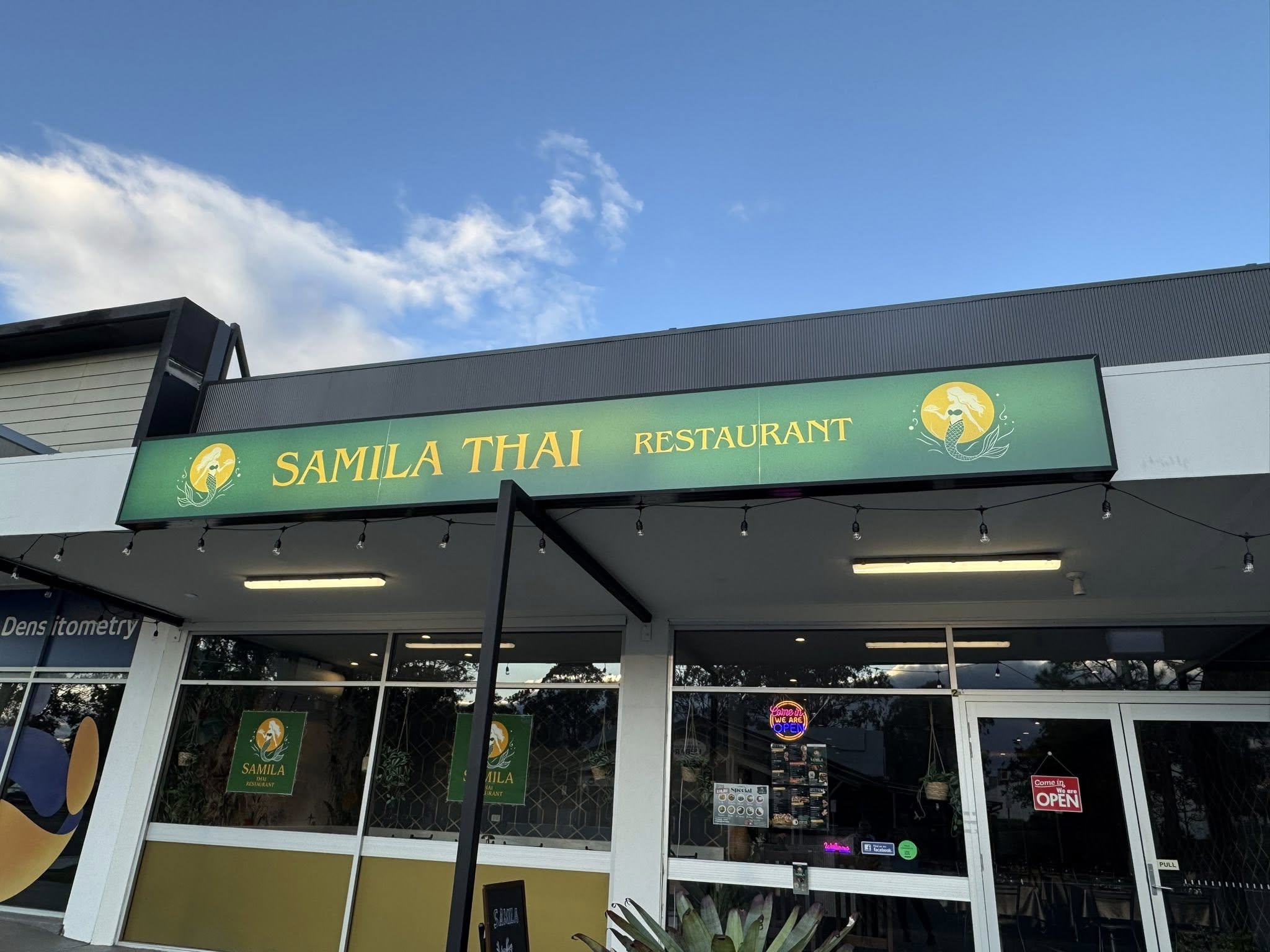 Samila Thai Restaurant Albany Creek Facebook ad: Discover the authentic taste of Thailand in Albany…
