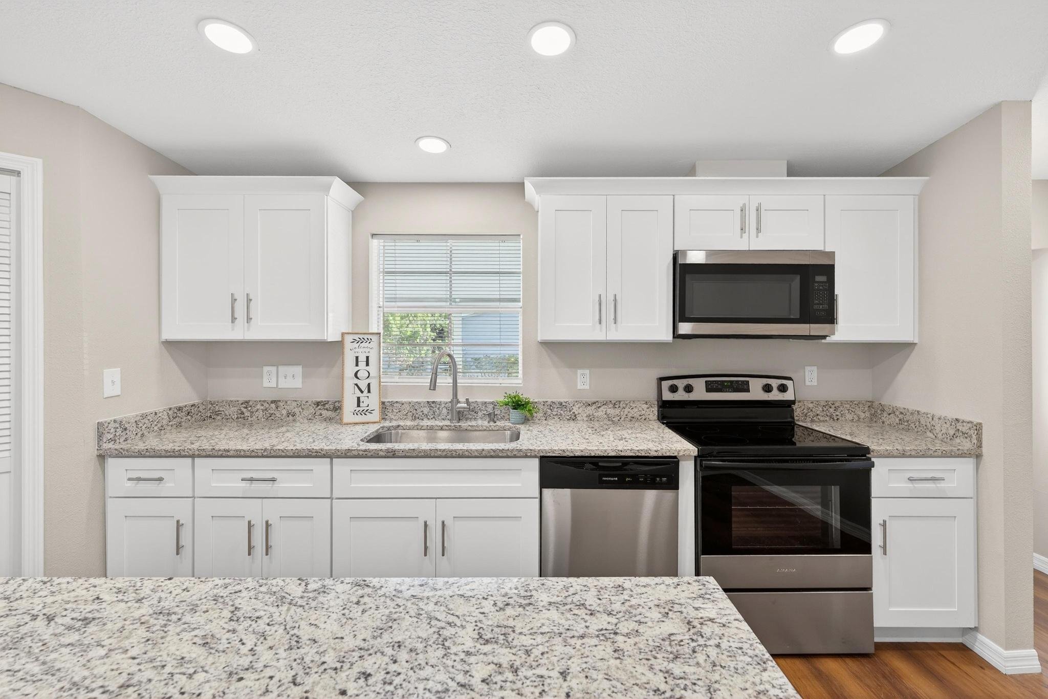 Elliot N Linda Vazquez Facebook ad: 3 Beds 2 Baths House