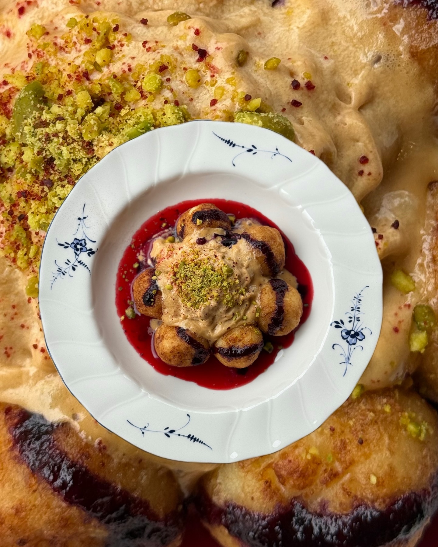 Jomo Restaurant Berlin Facebook ad: Brunch Universe @jomo_restaurant