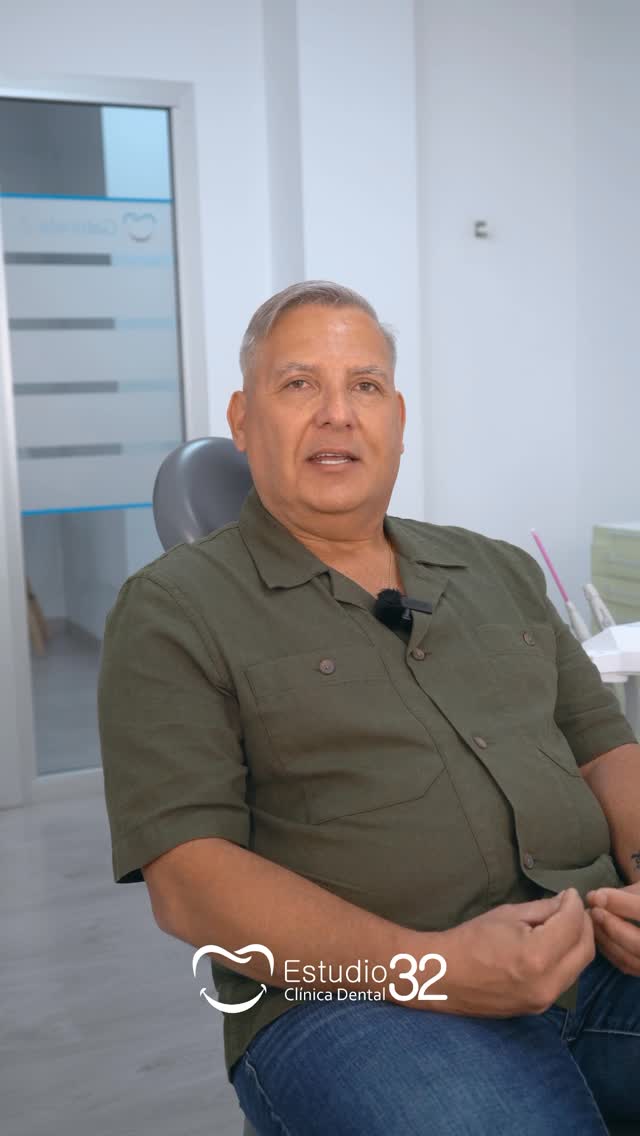 Clinica Dental Estudio32 Facebook ad: En nuestro reel de hoy, es Óscar quien…