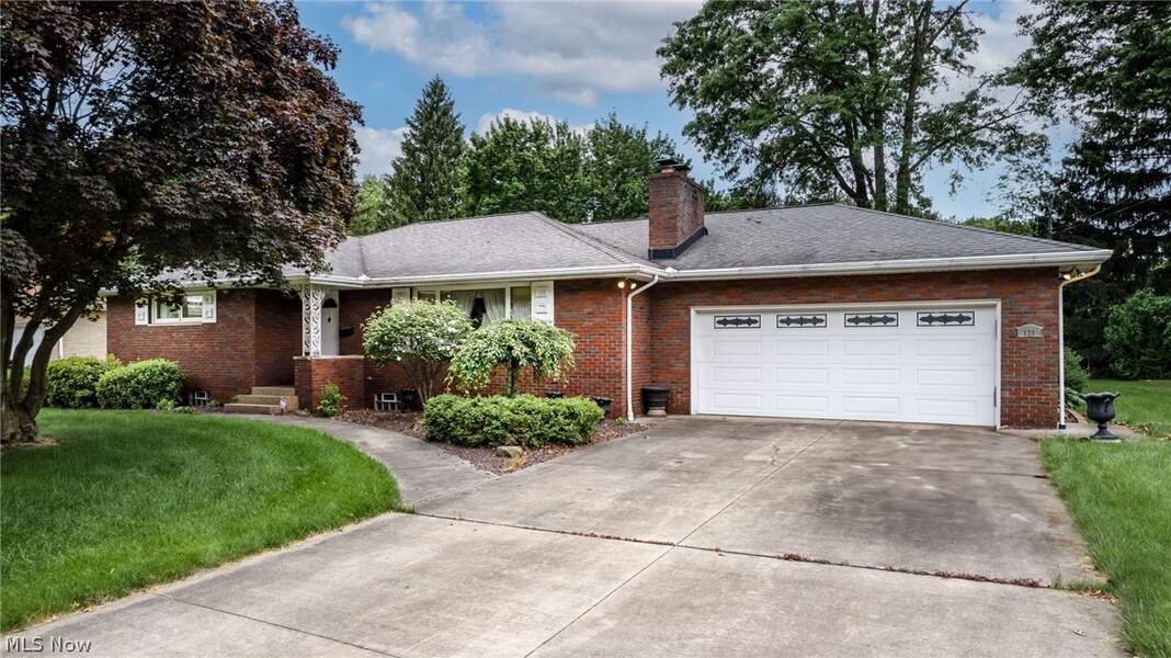 Melissa Palmer, Realtor with Brokers Realty Facebook ad from Jul 21, 2025