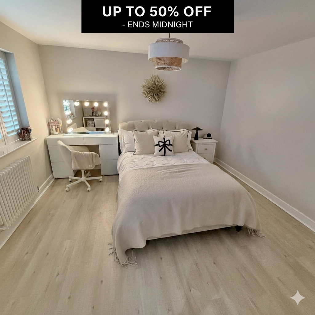 Hollywood Mirrors Facebook ad