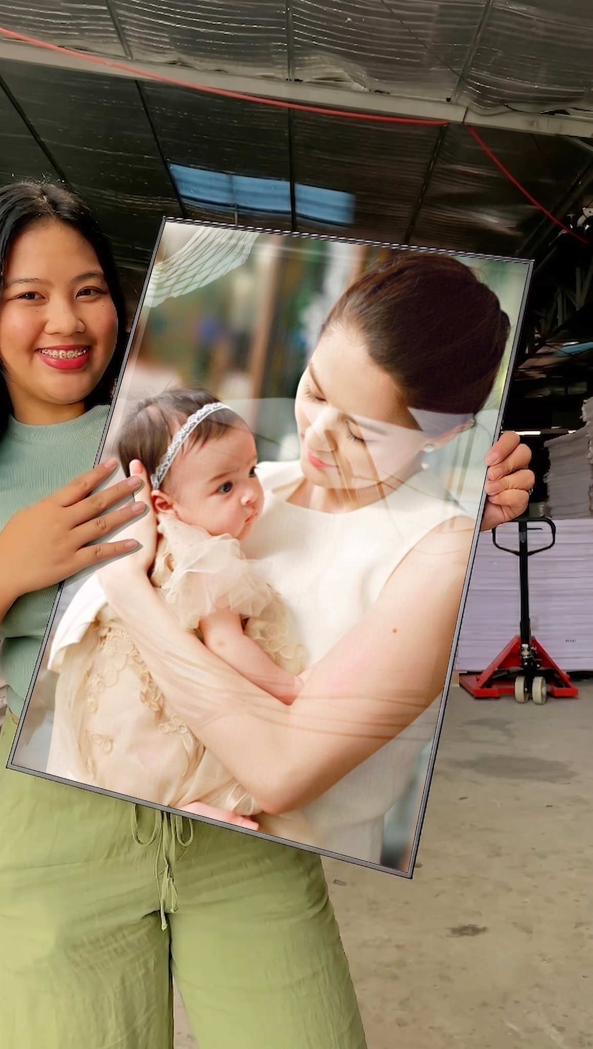 Himen Studio Facebook ad: PRINTING DIRECTLY FROM THE FACTORY, 40% CHEAPER, 8K…