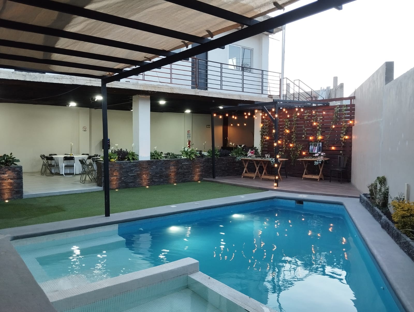 Terraza los Membrillos Facebook ad: ๐๐ง ๐ฅ๐ฎ๐ ๐๐ซโฆ ๐ฆ๐ฎ๐๐ก๐จ๐ฌ ๐ฆ๐จ๐ฆ๐๐ง๐ญ๐จ๐ฌโฆ