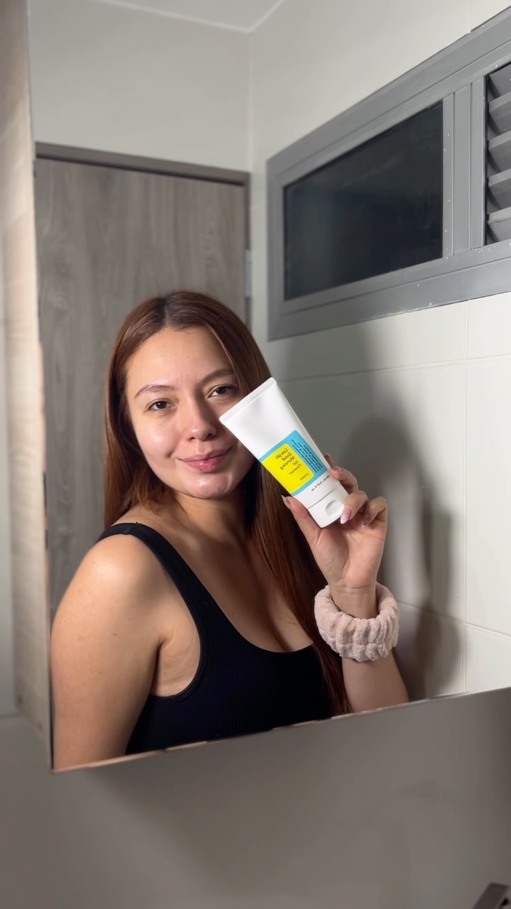 Cosrx Colombia Facebook ad: ¿Retirar un maquillaje inspirado en Colombia con bastante…