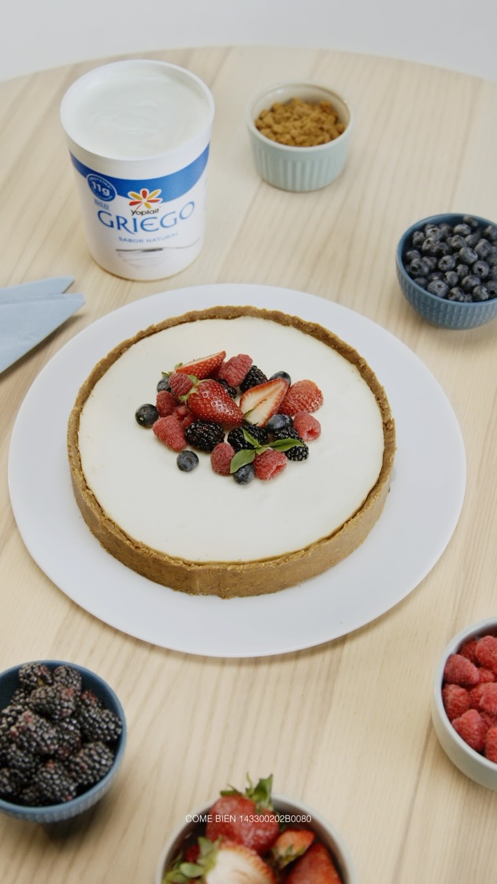 Yoplait México Facebook ad: Para tu versión cocinera, Yoplait Griego Natural transforma…