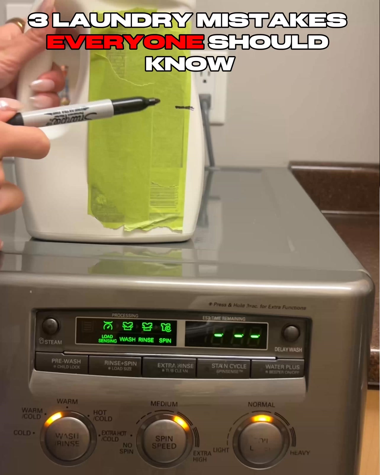 Laundry Hacks World Facebook ad: Big Amazon Sale: 30% OFF!