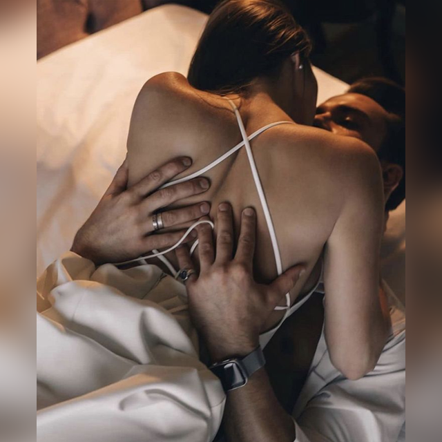 Oasis-ddd-2 Facebook ad: He left me broken. Now he's back-and his apo logy tastes…