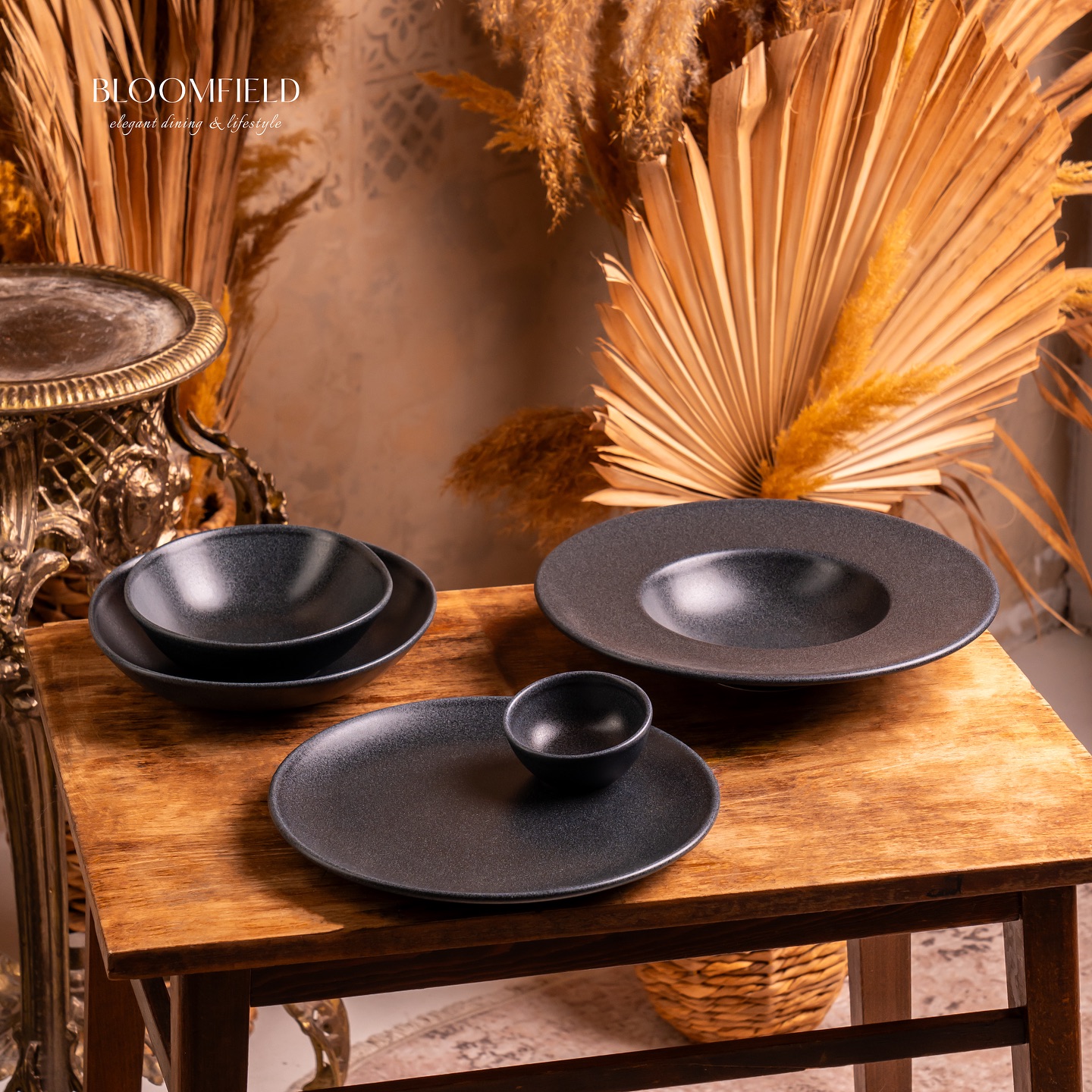 Bloomfield.boutique Facebook ad: Посуда ресторанного качества доступна теперь на сайте!