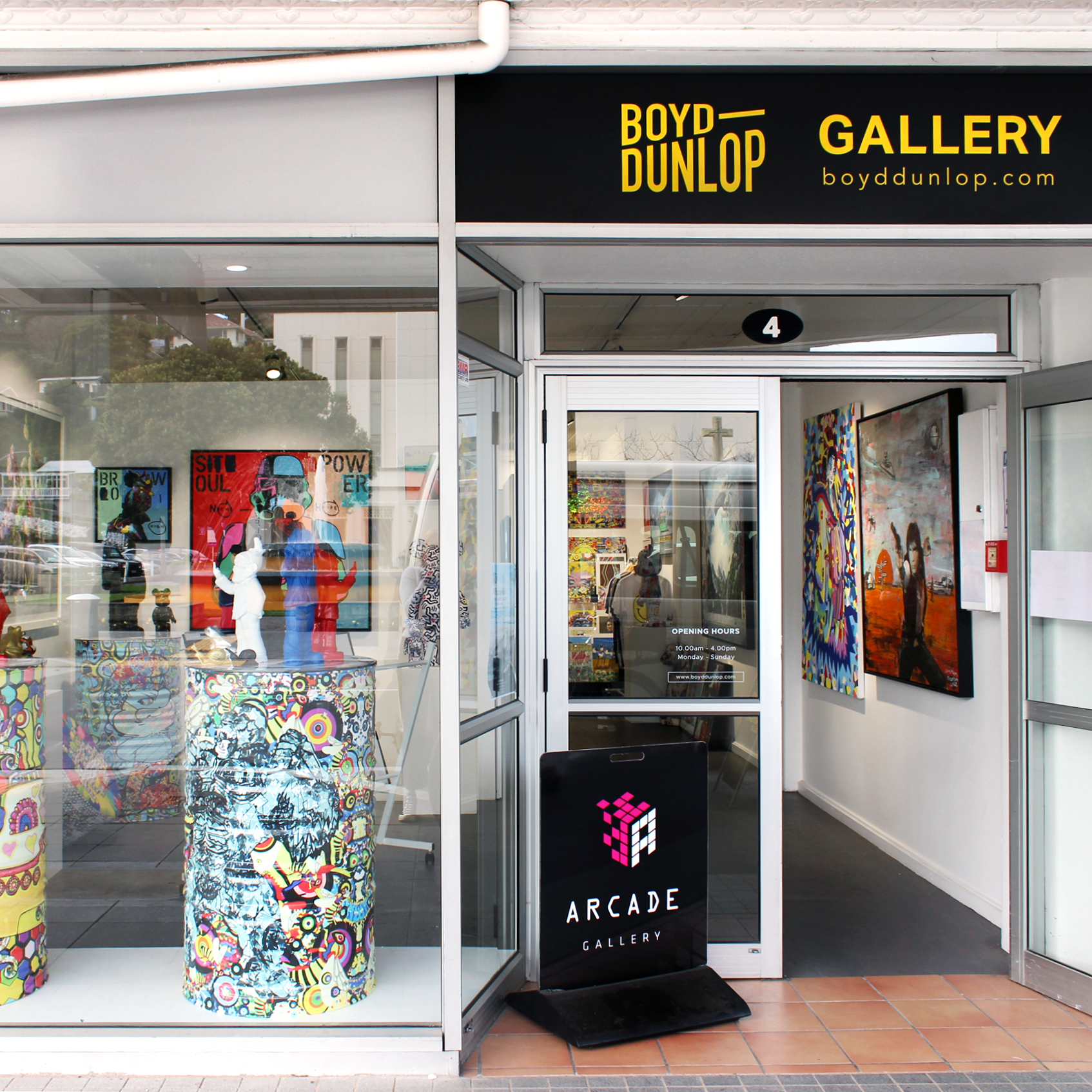 Boyd-Dunlop Gallery Facebook ad: Contemporary Art, Urban Art, Prints and Sculpture.
