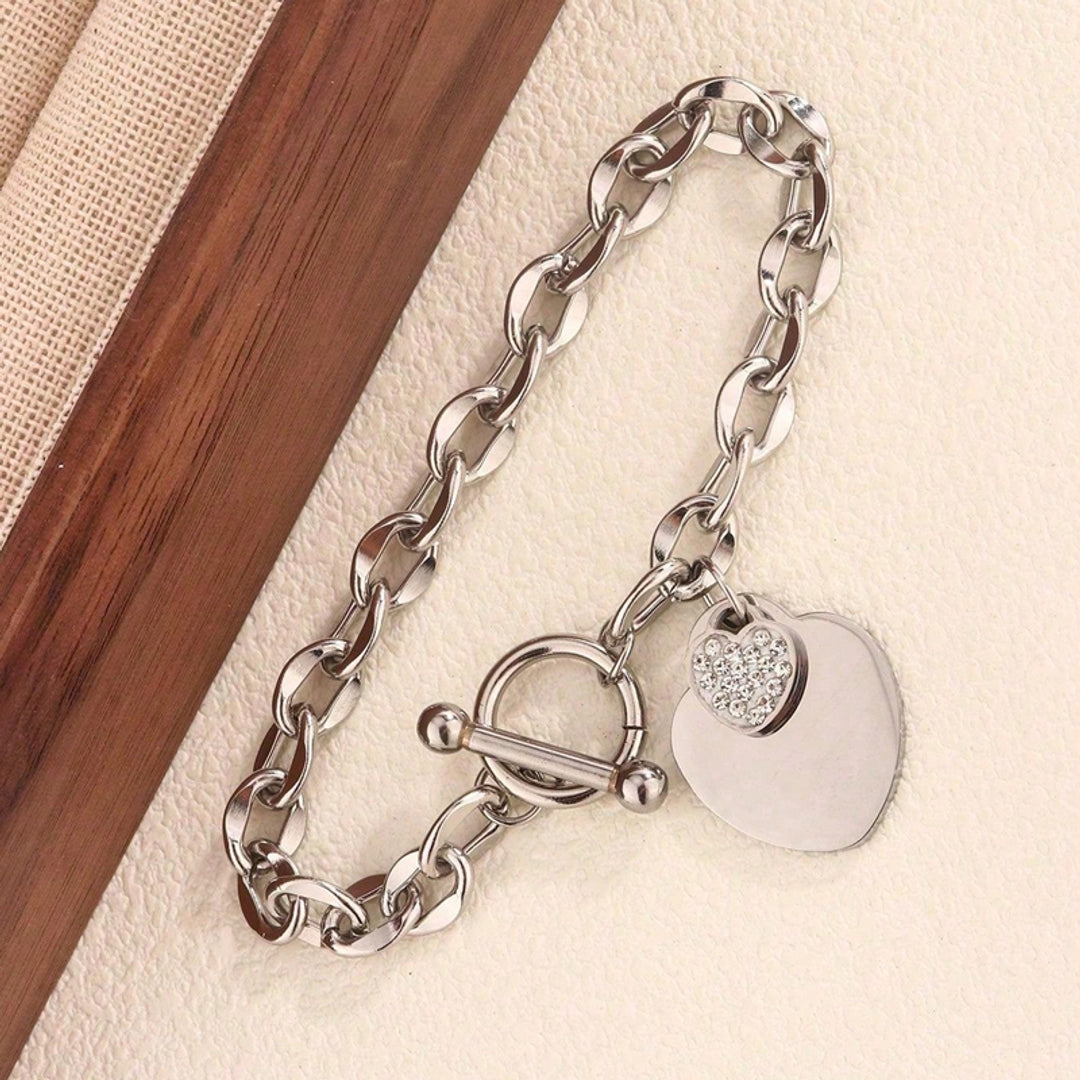 PadmeyaIndia Facebook ad: Your next favorite bracelet is waiting.