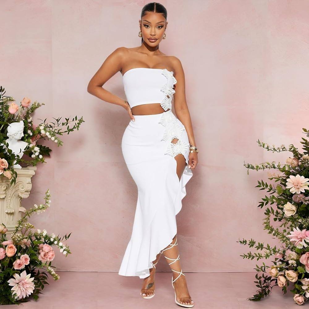 Curved 2 You Facebook ad: Choose your perfect fit, Providing curvy females with…