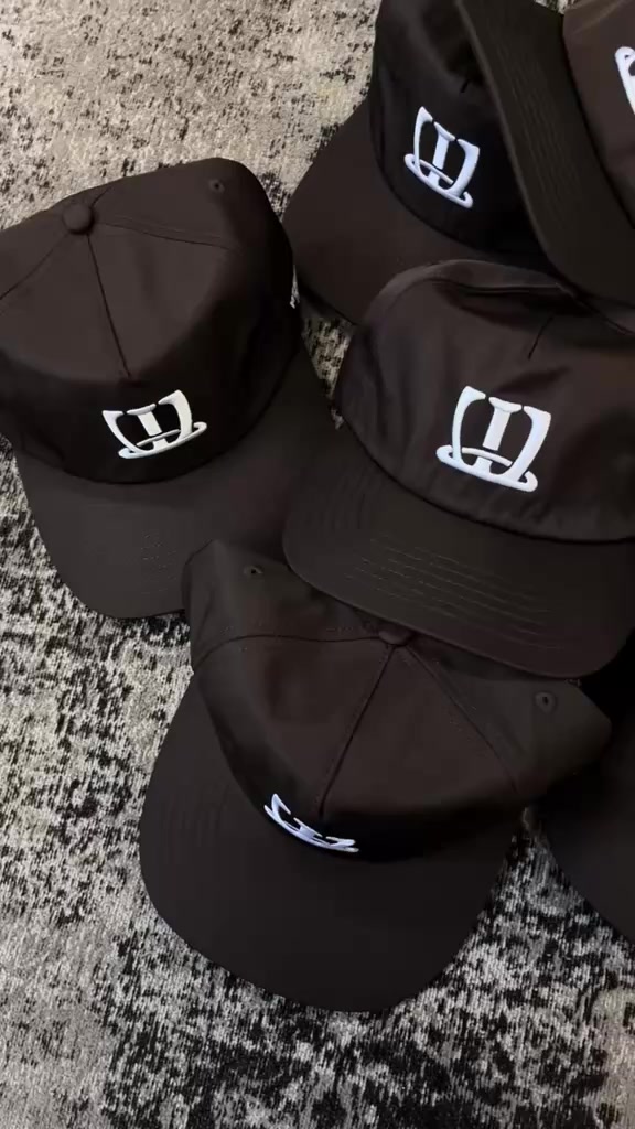 White Coffee Facebook ad: SHOP CAPS