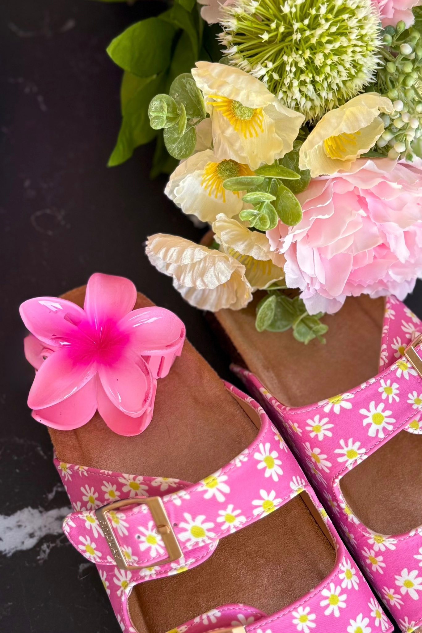LADC Facebook ad: Nouvelle co accessoires!