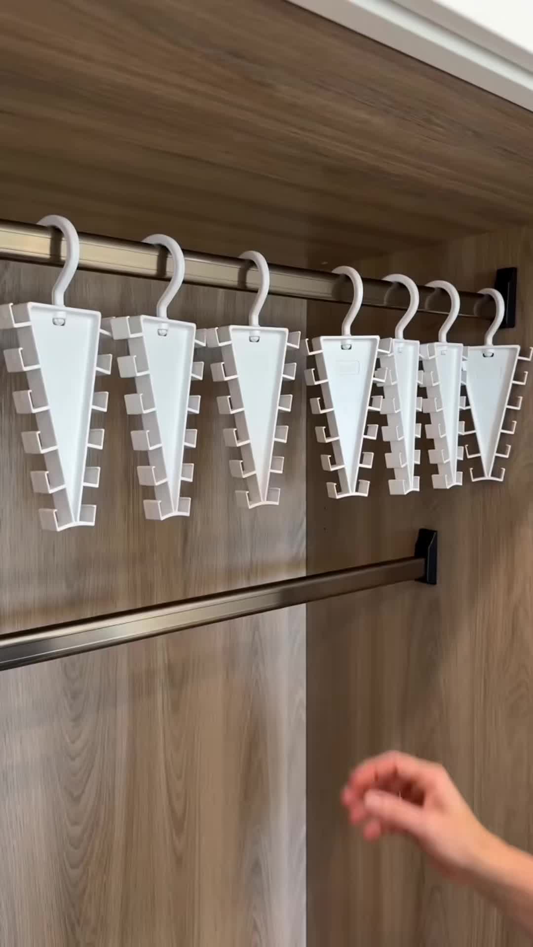 Coffroutils Facebook ad: You open your closet.